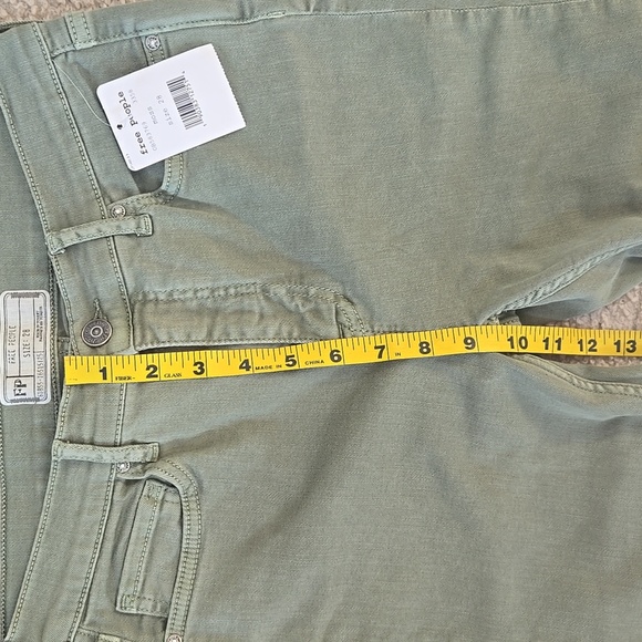 NWT Free People Green Destroyed Skinny Jeans In Moss Size 28 - Picture 5 of 10